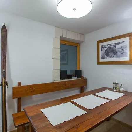 Apartmán Koryntia *